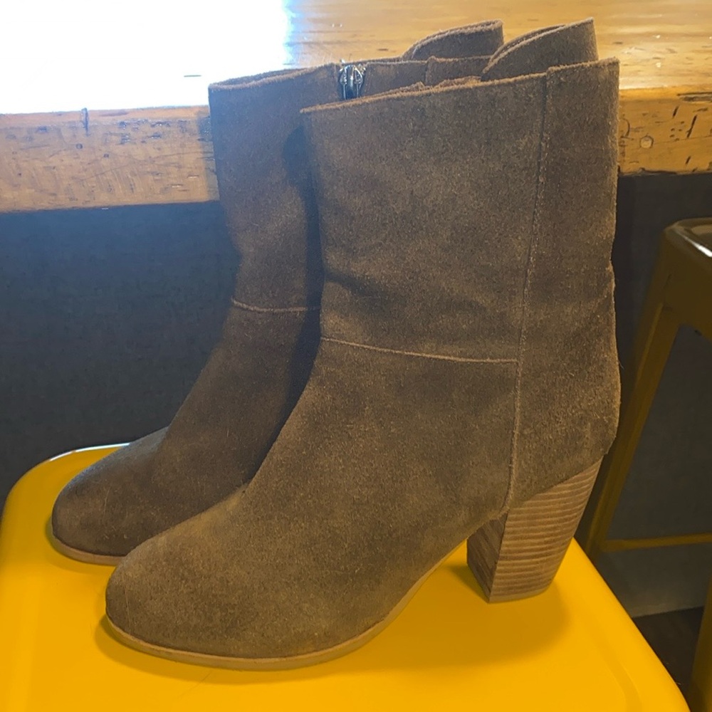 Medium Tan Booties